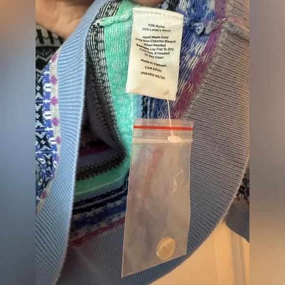 TALBOTS COZY FAIR ISLE CREWNECK SWEATER   Size XS - Picture 4 of 8